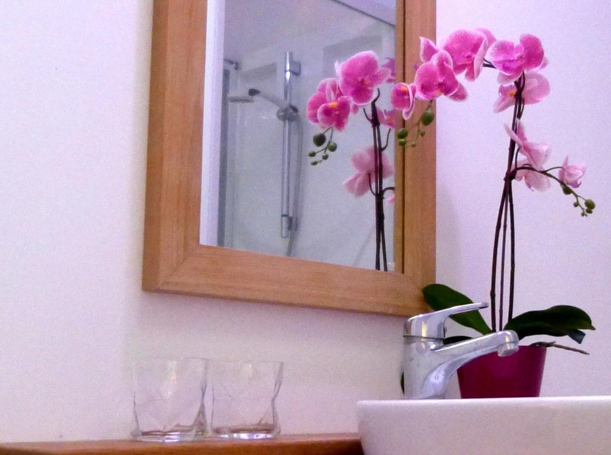 Le 99B Modern Apartment Queen Size Bed Connected Tv Hallennes-lez-Haubourdin エクステリア 写真