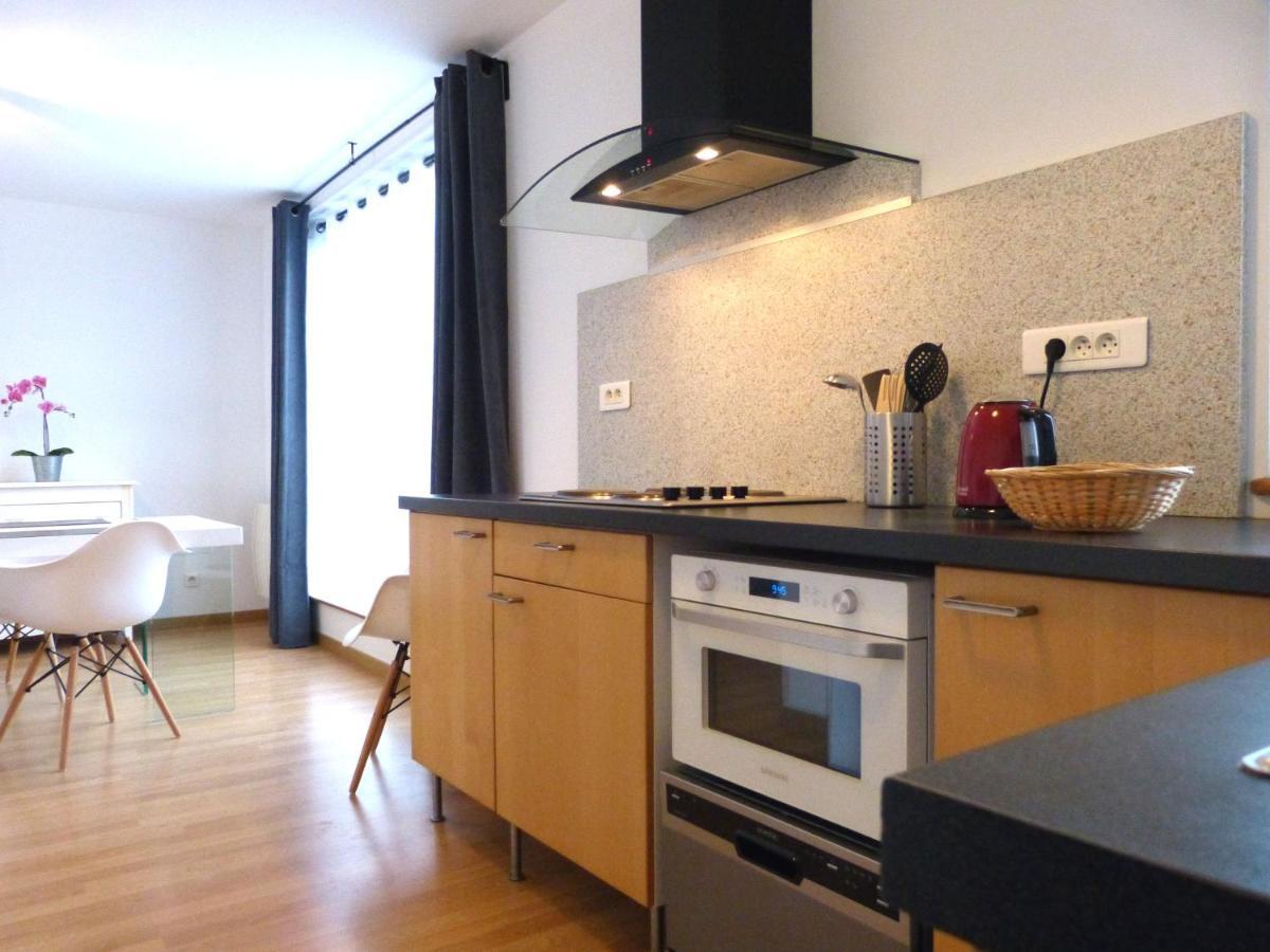 Le 99B Modern Apartment Queen Size Bed Connected Tv Hallennes-lez-Haubourdin エクステリア 写真
