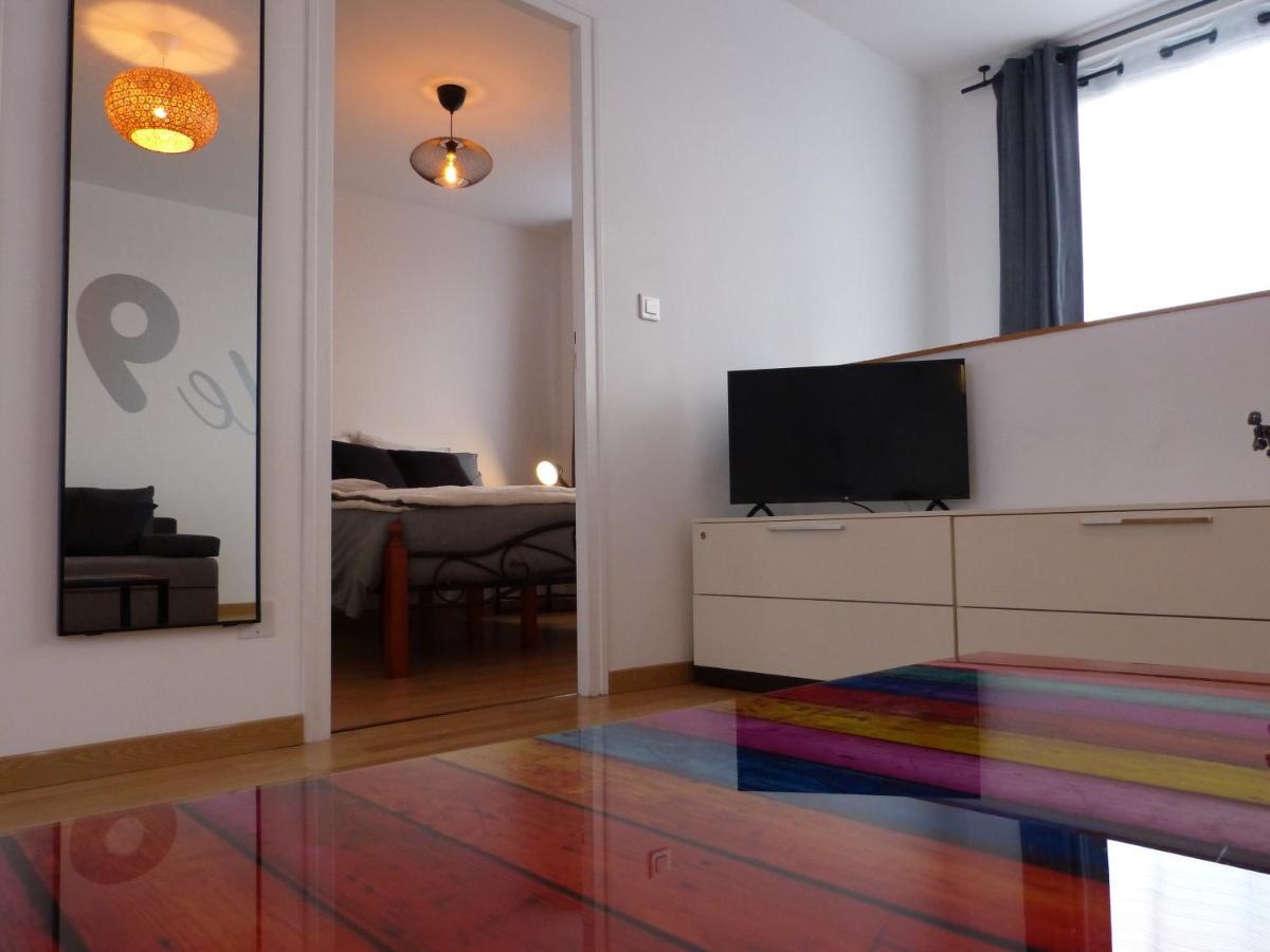 Le 99B Modern Apartment Queen Size Bed Connected Tv Hallennes-lez-Haubourdin エクステリア 写真